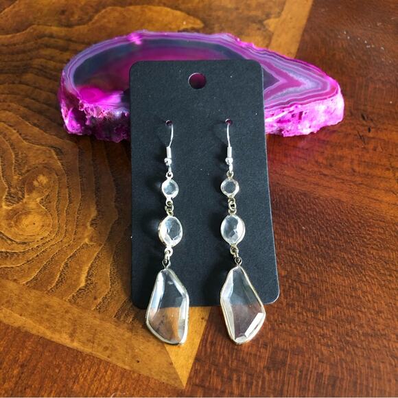Elegant faceted clear glass crystal long dangle earrings - Picture 2 of 3